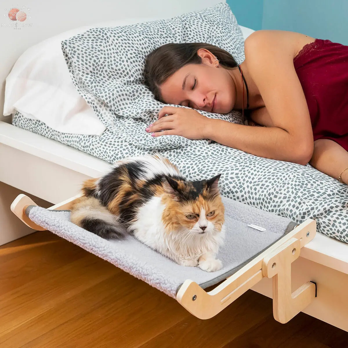 Hamac pour chat Suspendu Hamacat : Le cocon douillet de votre chat Bigbuy